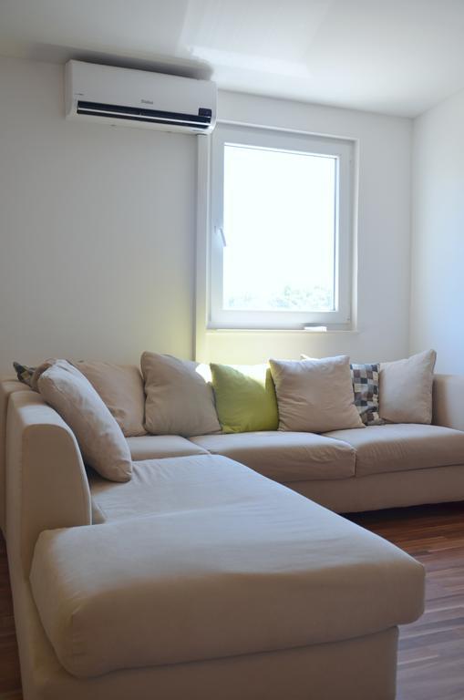Apartmán Apartman Medit Vir Exteriér fotografie