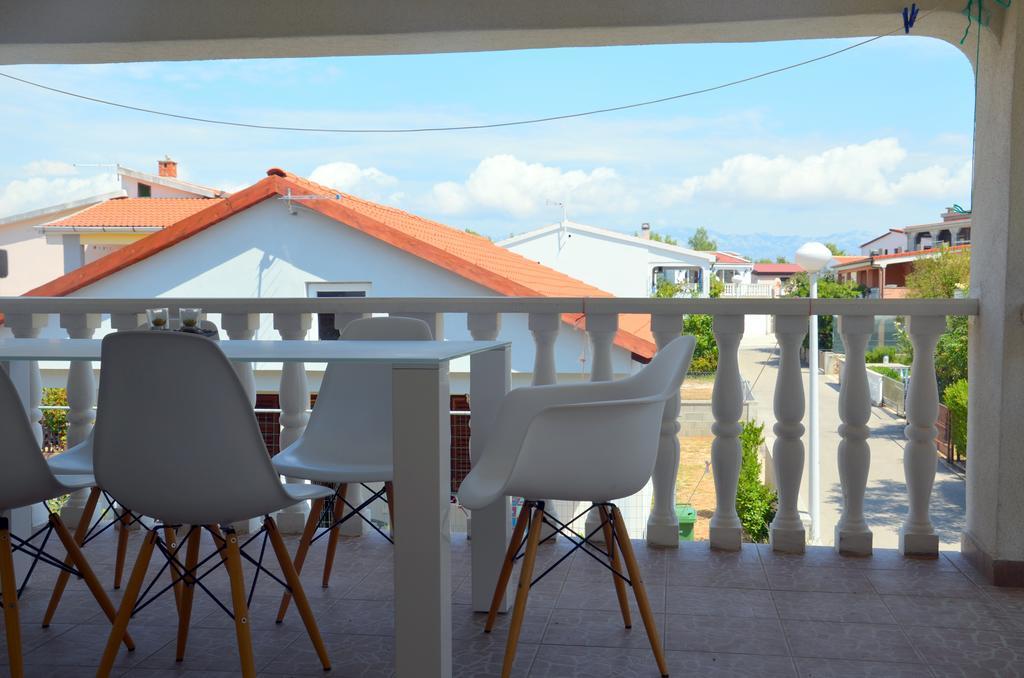 Apartmán Apartman Medit Vir Exteriér fotografie